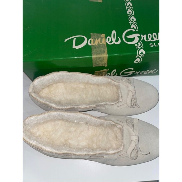 Daniel Green Vintage Made in USA New in Box Suede Women's Slippers size 6 - Picture 3 of 9
